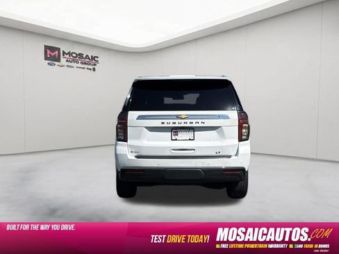 Used 2024 Chevrolet Suburban LT AWD/4WD image 6