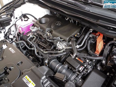 Used 2024 Toyota Sienna LE AWD/4WD image 27