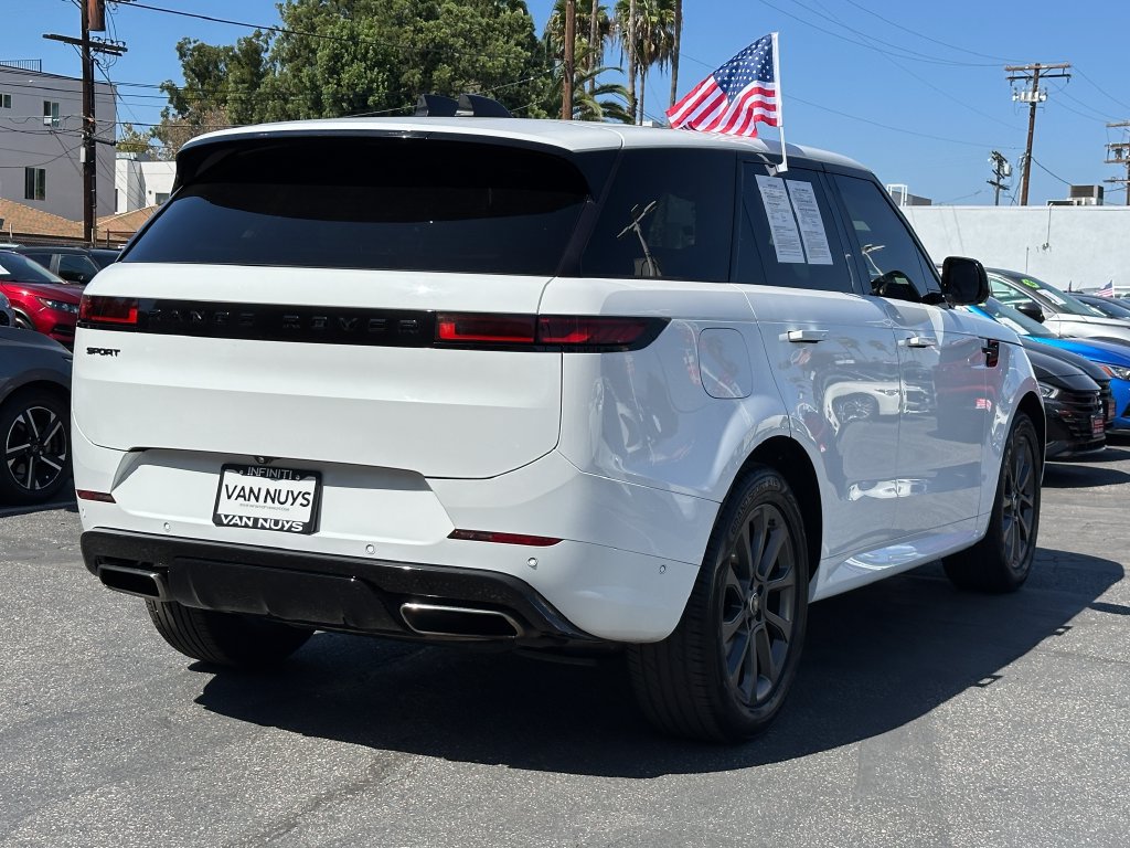 Used 2024 Land Rover Range Rover Sport Dynamic SE AWD/4WD image 7