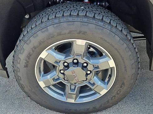 New 2026 GMC Sierra 2500 SLT w/ Texas SLT Premium Package image 10