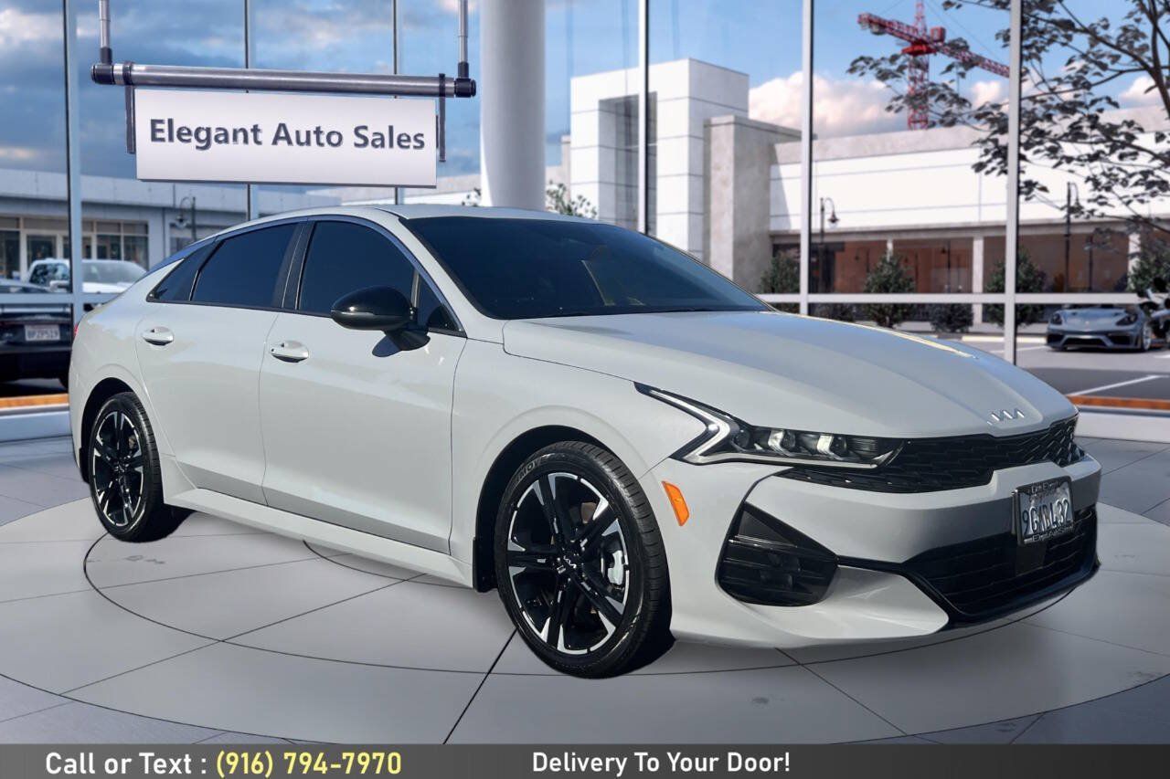 Used 2023 Kia K5 GT-Line w/ GT-Line Premium Package FWD image 3