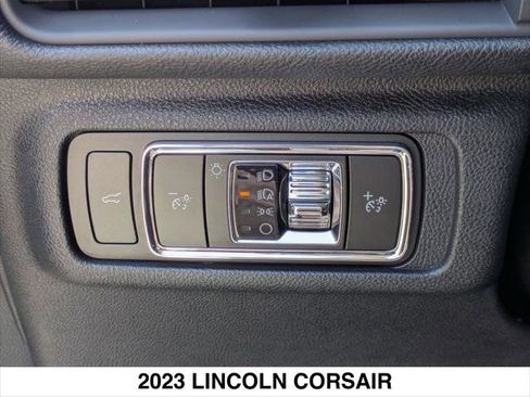 Certified 2023 Lincoln Corsair FWD w/ Equipment Group 101A image 19