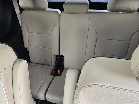 New 2026 Buick Enclave Preferred image 9