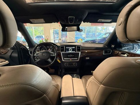 Used 2013 Mercedes-Benz GL 550 4MATIC w/ On/Off-Road Pkg image 14