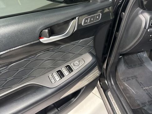 Used 2020 Hyundai Palisade Limited image 14