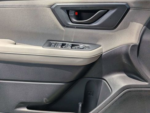 Used 2026 Subaru Forester Premium AWD/4WD image 28