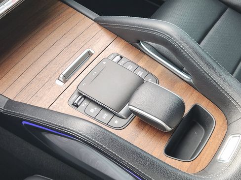 Used 2022 Mercedes-Benz GLE 350 image 23