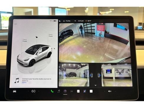 Used 2022 Tesla Model Y Performance image 35