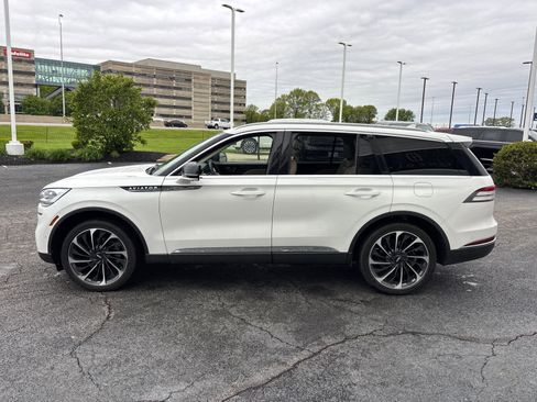 Used 2024 Lincoln Aviator Reserve w/ Equipment Group 201A AWD/4WD image 4