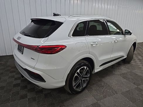 Used 2025 Audi Q5 Premium w/ Convenience Package AWD/4WD image 10