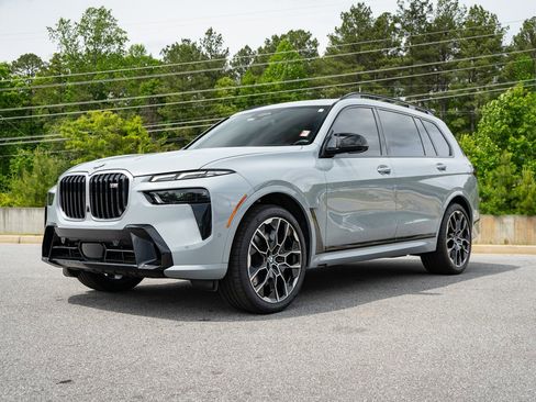 Used 2023 BMW X7 M60i w/ Executive Package AWD/4WD image 10