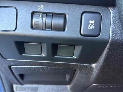 Used 2012 Subaru Impreza 2.0i image 17