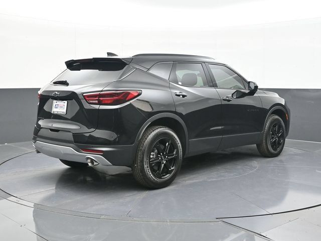 New 2026 Chevrolet Blazer LT w/ Midnight/Sport Edition FWD image 10