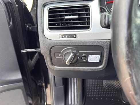 Used 2015 Volkswagen Touareg TDI AWD/4WD image 18
