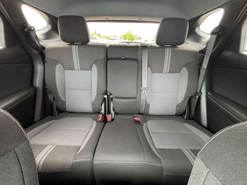 Used 2025 Chevrolet Blazer LT FWD image 40