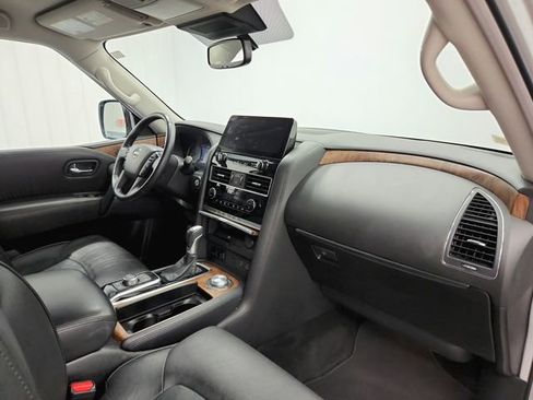 Used 2024 Nissan Armada SL image 41