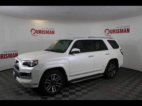 Used 2016 Toyota 4Runner Limited AWD/4WD image 3