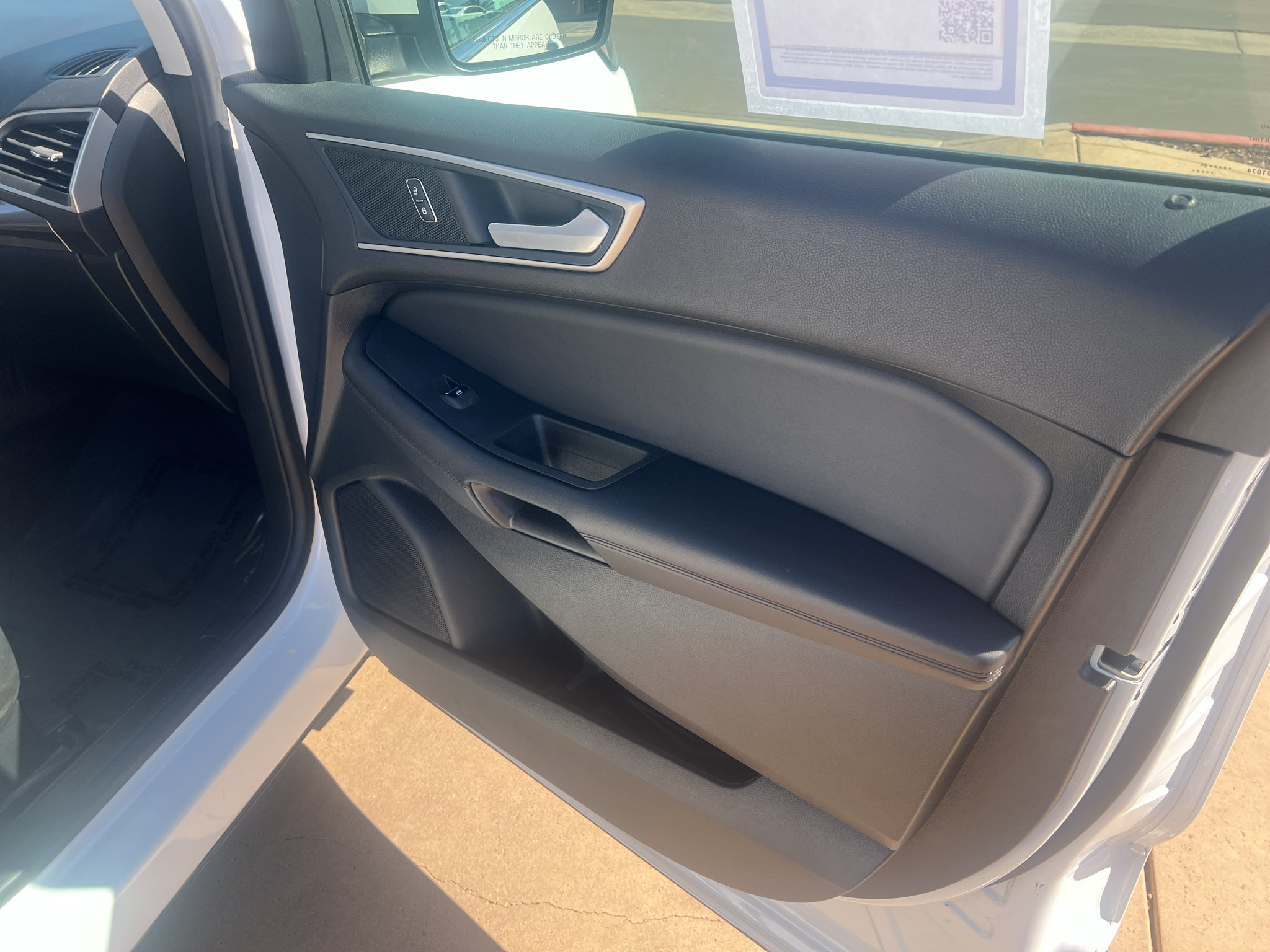 Used 2024 Ford Edge SEL AWD/4WD image 14