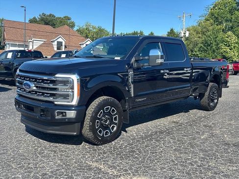 Used 2023 Ford F250 Platinum AWD/4WD image 3