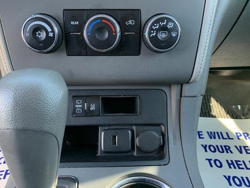 Used 2016 Chevrolet Traverse LS image 27