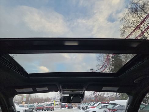 Used 2022 Nissan Titan PRO-4X w/ Pro-4x Convenience Package image 20