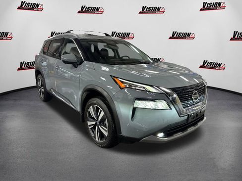 Used 2021 Nissan Rogue SL w/ Premium Package image 3