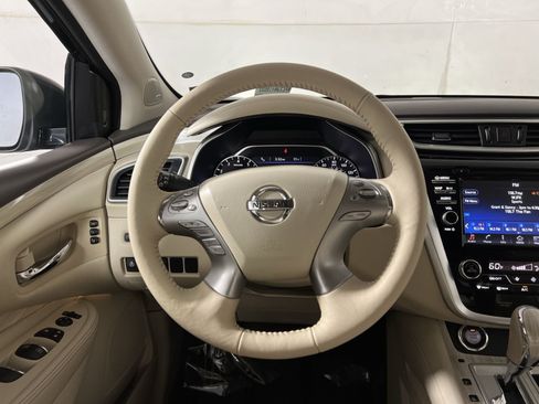 Used 2018 Nissan Murano Platinum AWD/4WD image 16
