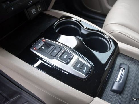 Used 2020 Honda Pilot Touring image 10