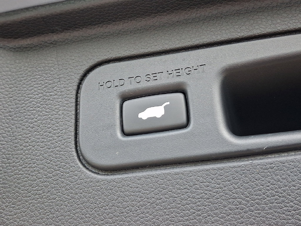Used 2024 Honda Pilot Touring image 32