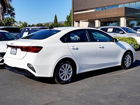Used 2023 Kia Forte LX FWD image 8