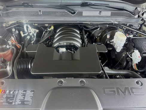 Used 2019 GMC Yukon Denali w/ Denali Ultimate Package AWD/4WD image 41