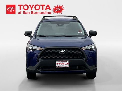 Certified 2025 Toyota Corolla Cross LE FWD image 8