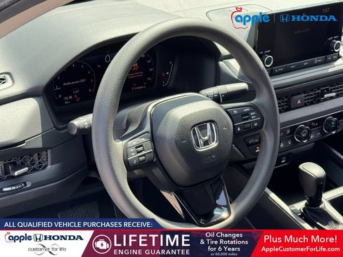 Used 2024 Honda Accord EX image 10