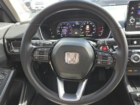 Used 2024 Honda Civic Touring image 25