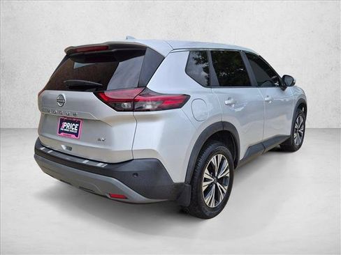 Used 2023 Nissan Rogue SV FWD image 5