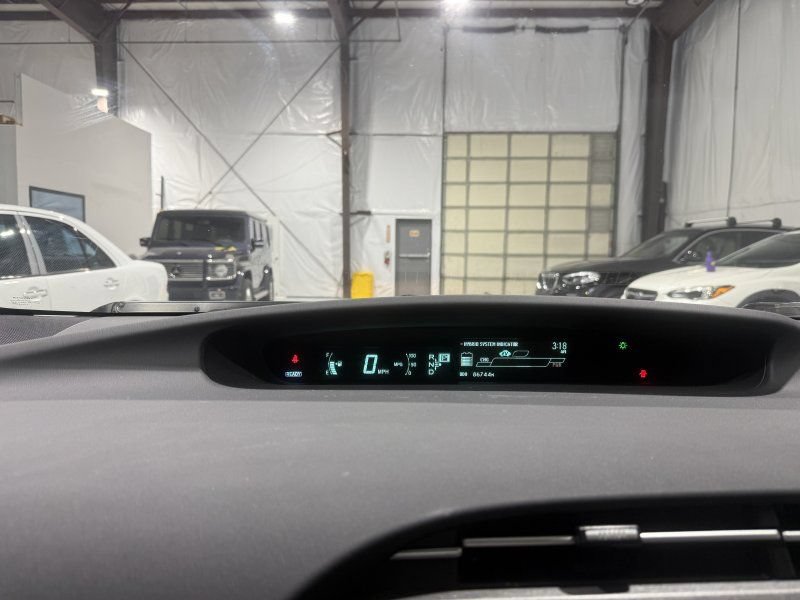 Used 2015 Toyota Prius Four FWD image 18