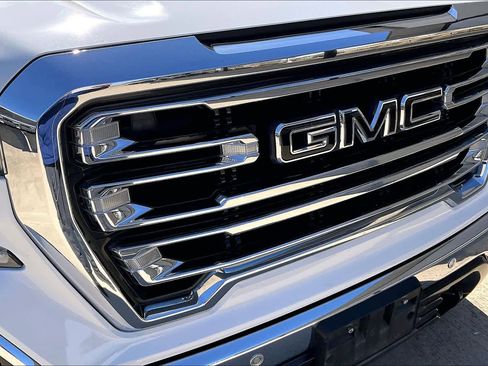 Used 2019 GMC Sierra 1500 SLT image 29