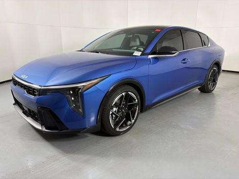 New 2026 Kia K4 GT-Line image 4