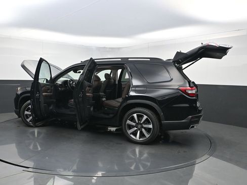 Used 2024 Honda Pilot Elite image 41