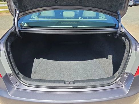 Used 2015 Honda Accord LX image 38