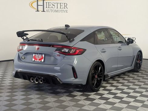 Used 2025 Honda Civic Type R image 7