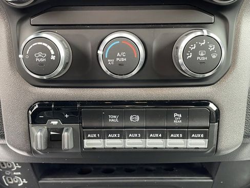 Used 2022 RAM 2500 Tradesman w/ Chrome Appearance Group image 6