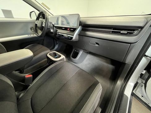 Used 2024 Hyundai Ioniq 5 SEL RWD image 10