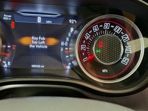 Used 2015 Dodge Challenger SXT w/ Driver Convenience Group RWD image 13