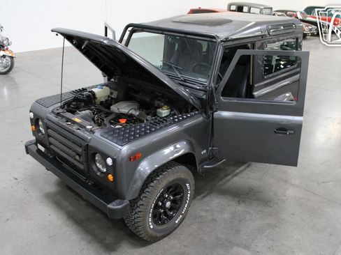Used 1995 Land Rover Defender 90 image 34