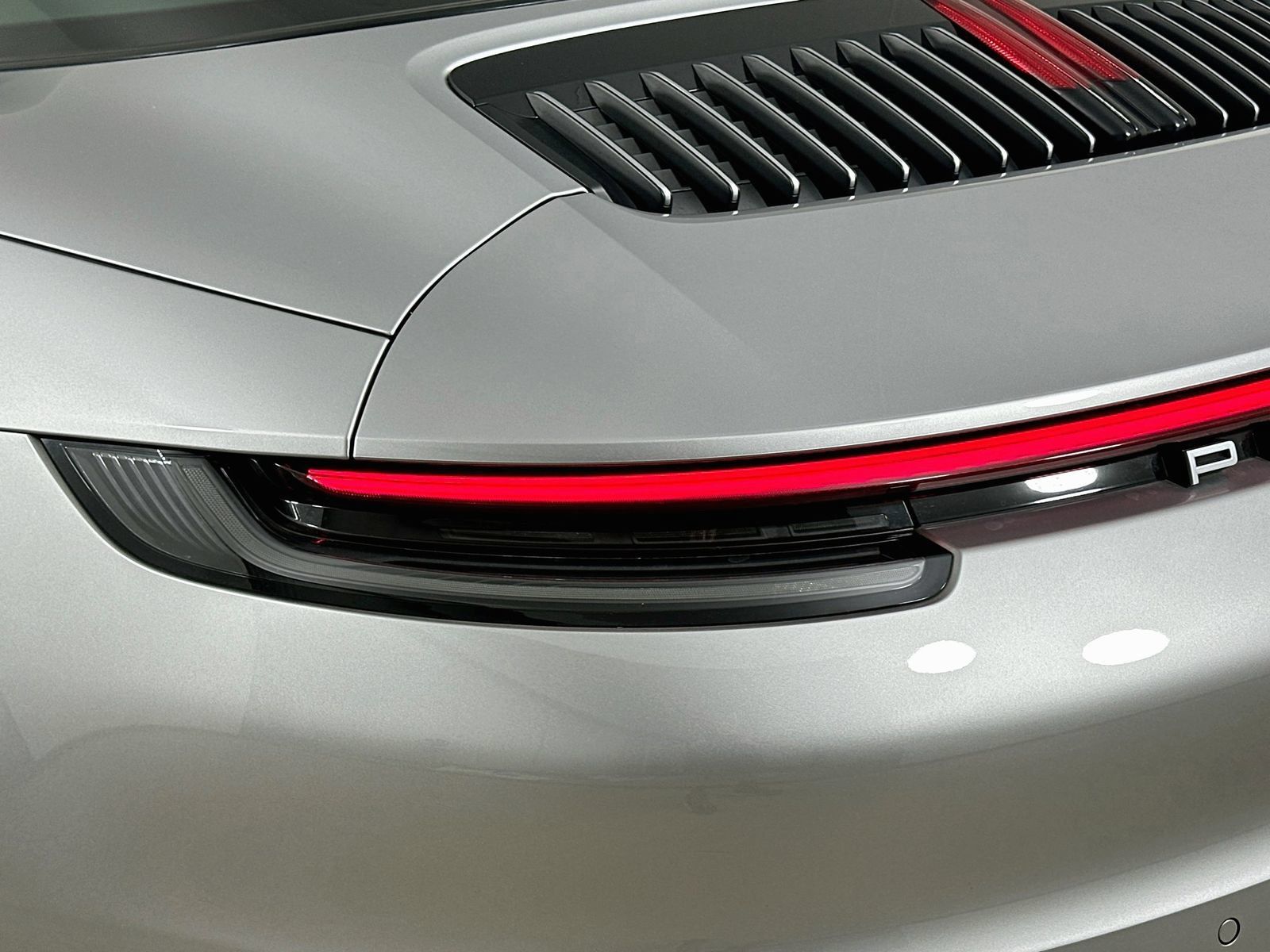 Used 2022 Porsche 911 Targa 4S AWD/4WD image 12