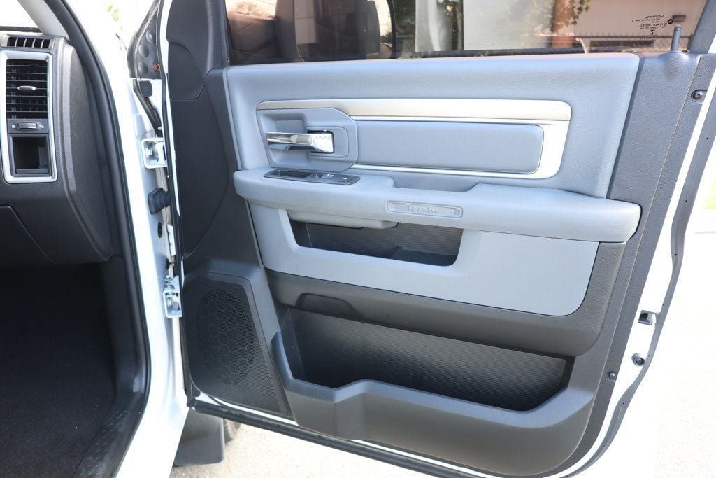 Used 2018 RAM 3500 Big Horn AWD/4WD image 27