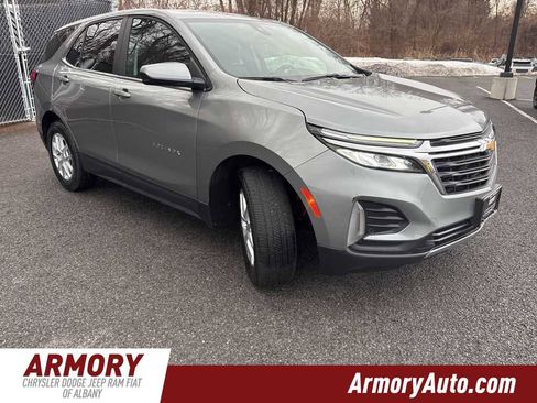 Used 2024 Chevrolet Equinox LT image 3