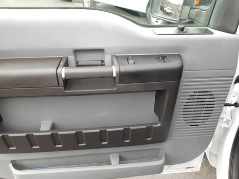 Used 2012 Ford F250 XL w/ PWR Equipment Group AWD/4WD image 19