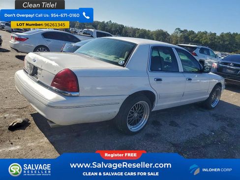 Used 2004 Ford Crown Victoria LX image 4